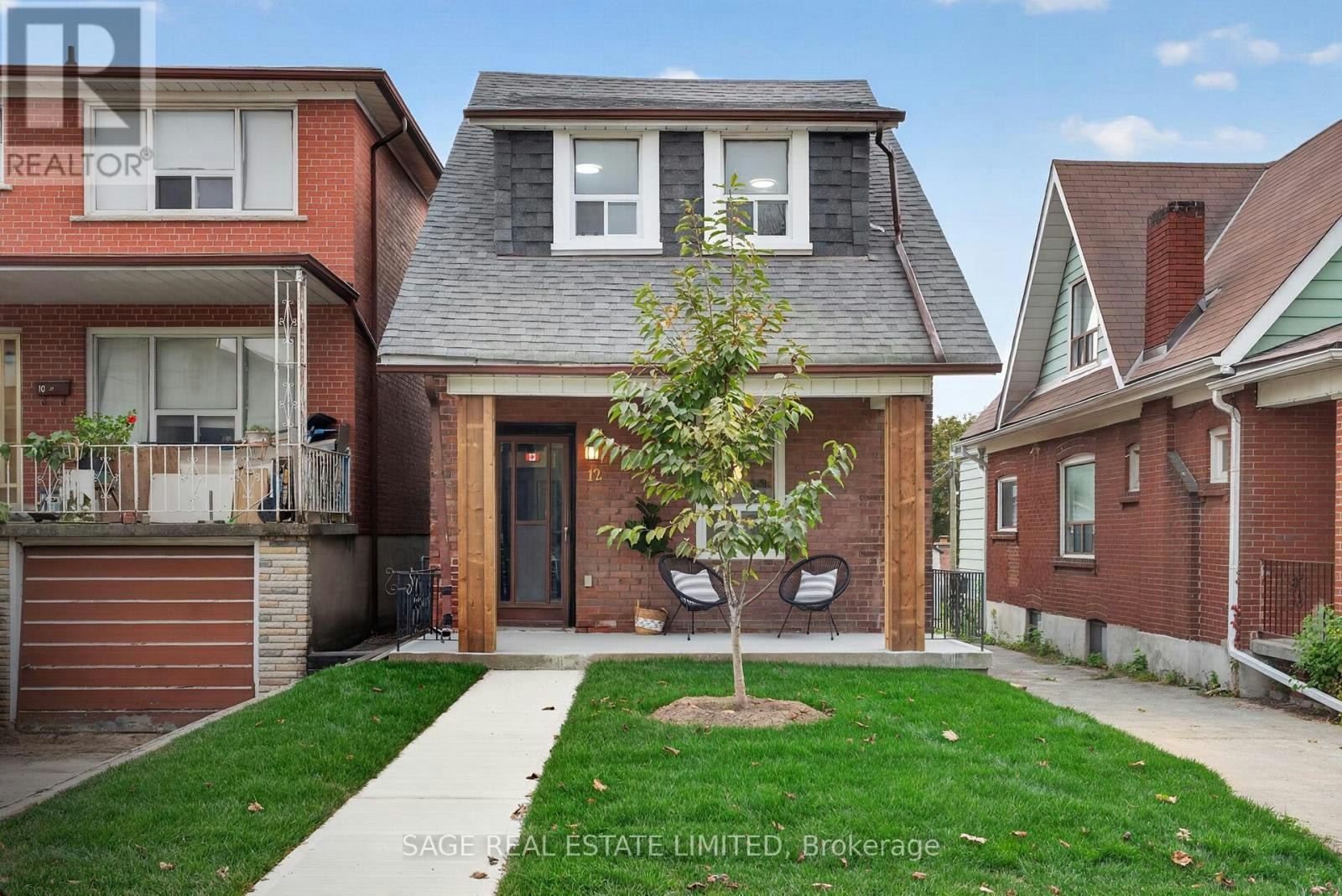 12 Branstone Road, Toronto, ON, M6E 4E4