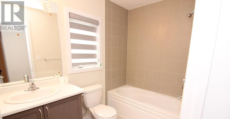 6 Blackberry Lane, Thorold, ON, L3B 0L3 - 14