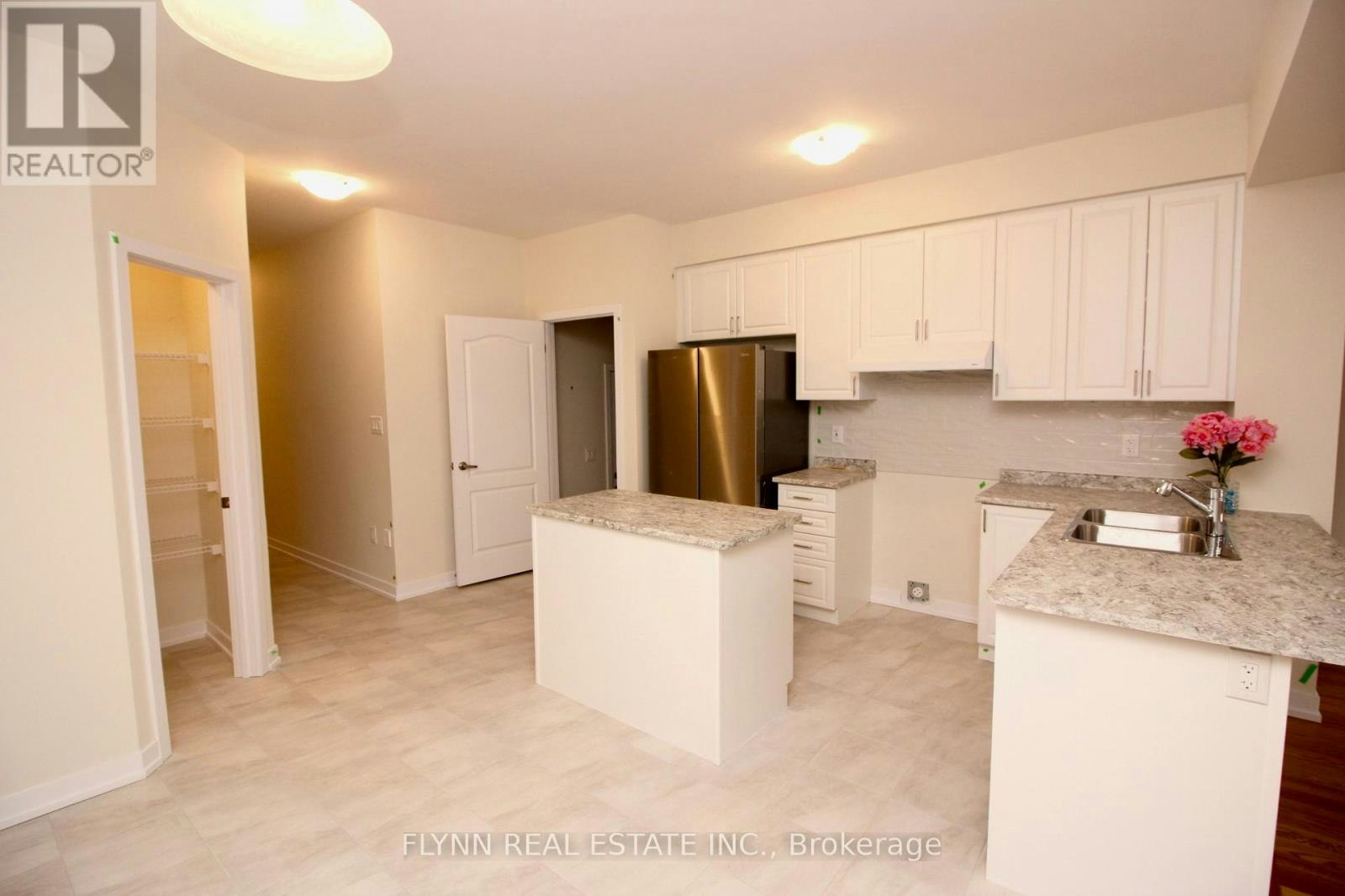 6 Blackberry Lane, Thorold, ON, L3B 0L3 - 7