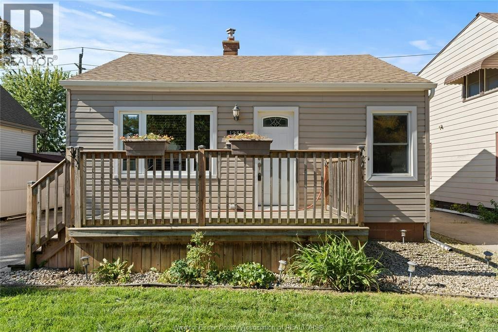 1351 Central, Windsor, ON, N8Y 3V3