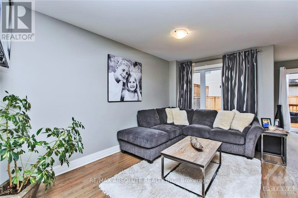 159 Woodhurst Crescent, Ottawa, ON, K2S 0T4 - 8
