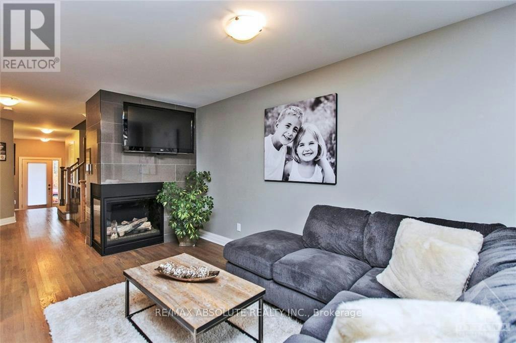 159 Woodhurst Crescent, Ottawa, ON, K2S 0T4 - 9