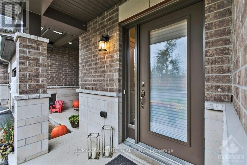 159 Woodhurst Crescent, Ottawa, ON, K2S 0T4 - 2