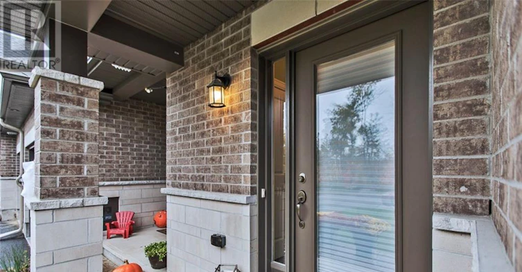 159 Woodhurst Crescent, Ottawa, ON, K2S 0T4 - 2
