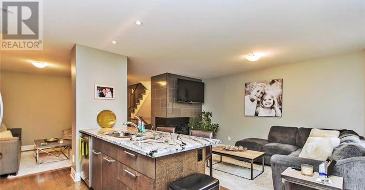 159 Woodhurst Crescent, Ottawa, ON, K2S 0T4 - 10