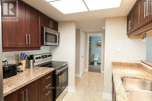 2409-77 Harbour Square, Toronto, ON, M5J 2S2 - 5
