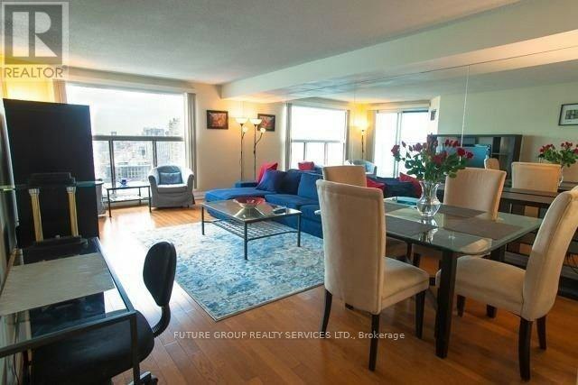 2409-77 Harbour Square, Toronto, ON, M5J 2S2 - 12