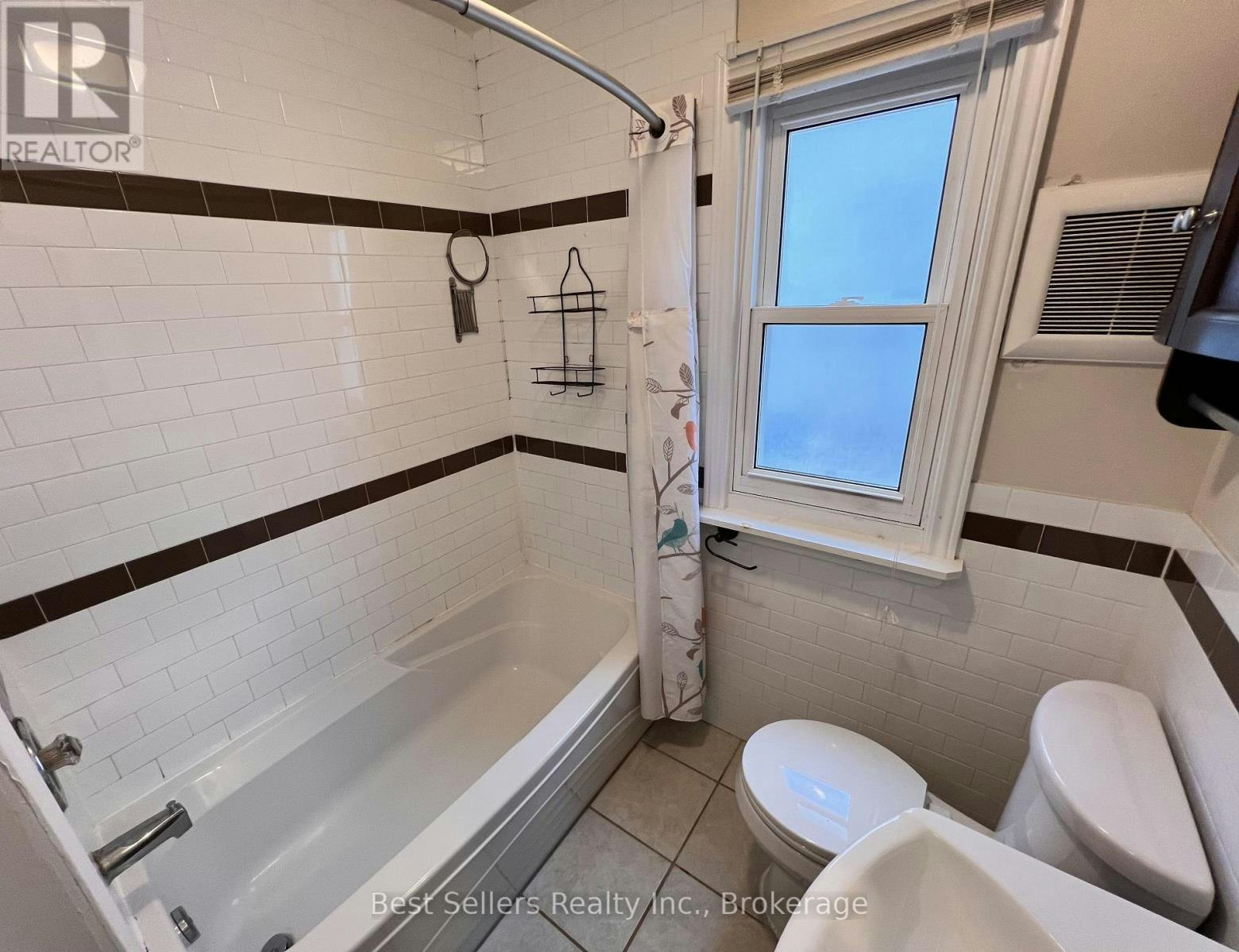 MAIN-75 Vanbrugh Avenue, Toronto, ON, M1N 3T1 - 6