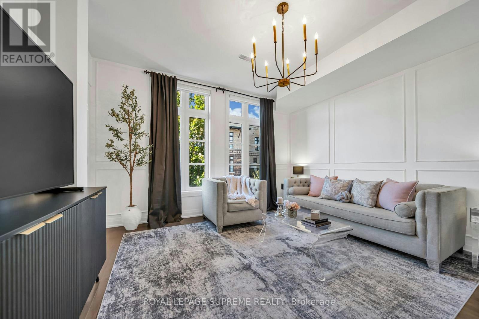 43-8167 Kipling Avenue, Vaughan, ON, L4L 0G4