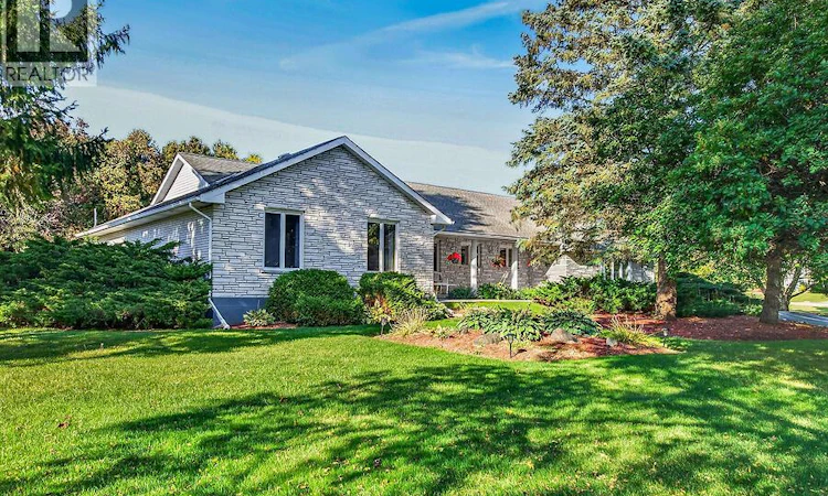 2 Karendale Crescent