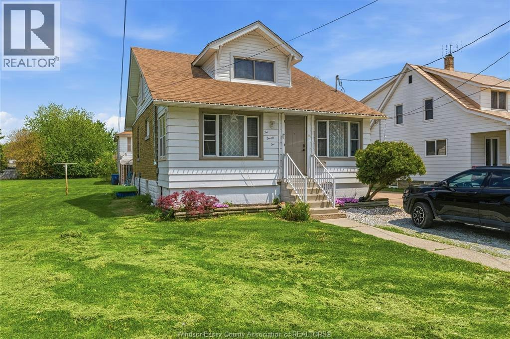 222 Lesperance, Tecumseh, ON, N8N 1W3