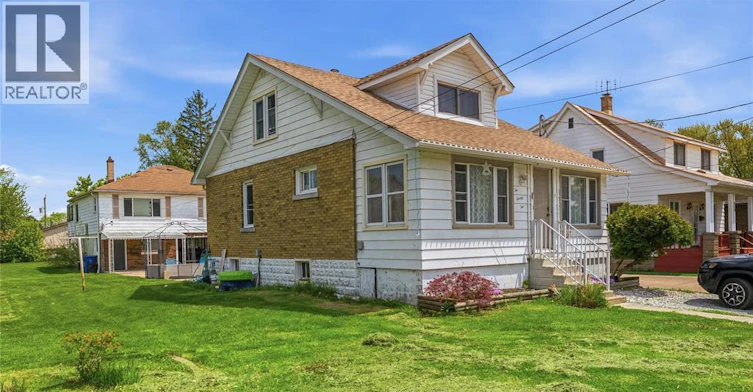 222 Lesperance, Tecumseh, ON, N8N 1W3 - 2