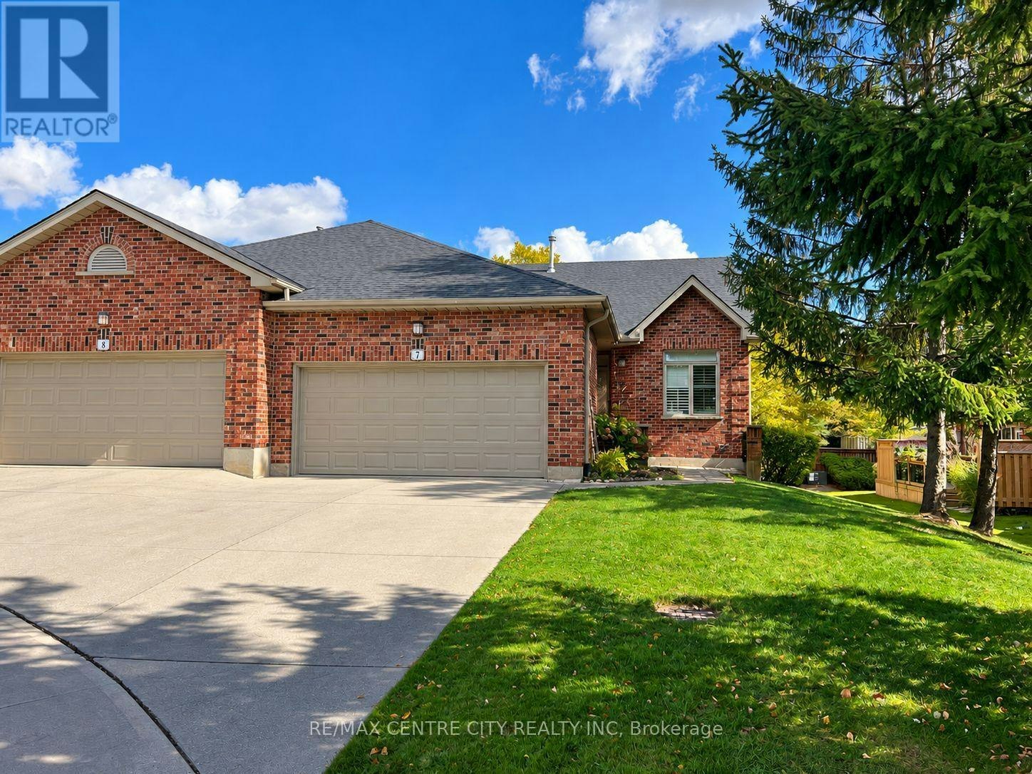 7-400 Ambleside Drive, London, ON, N6G 4Y7