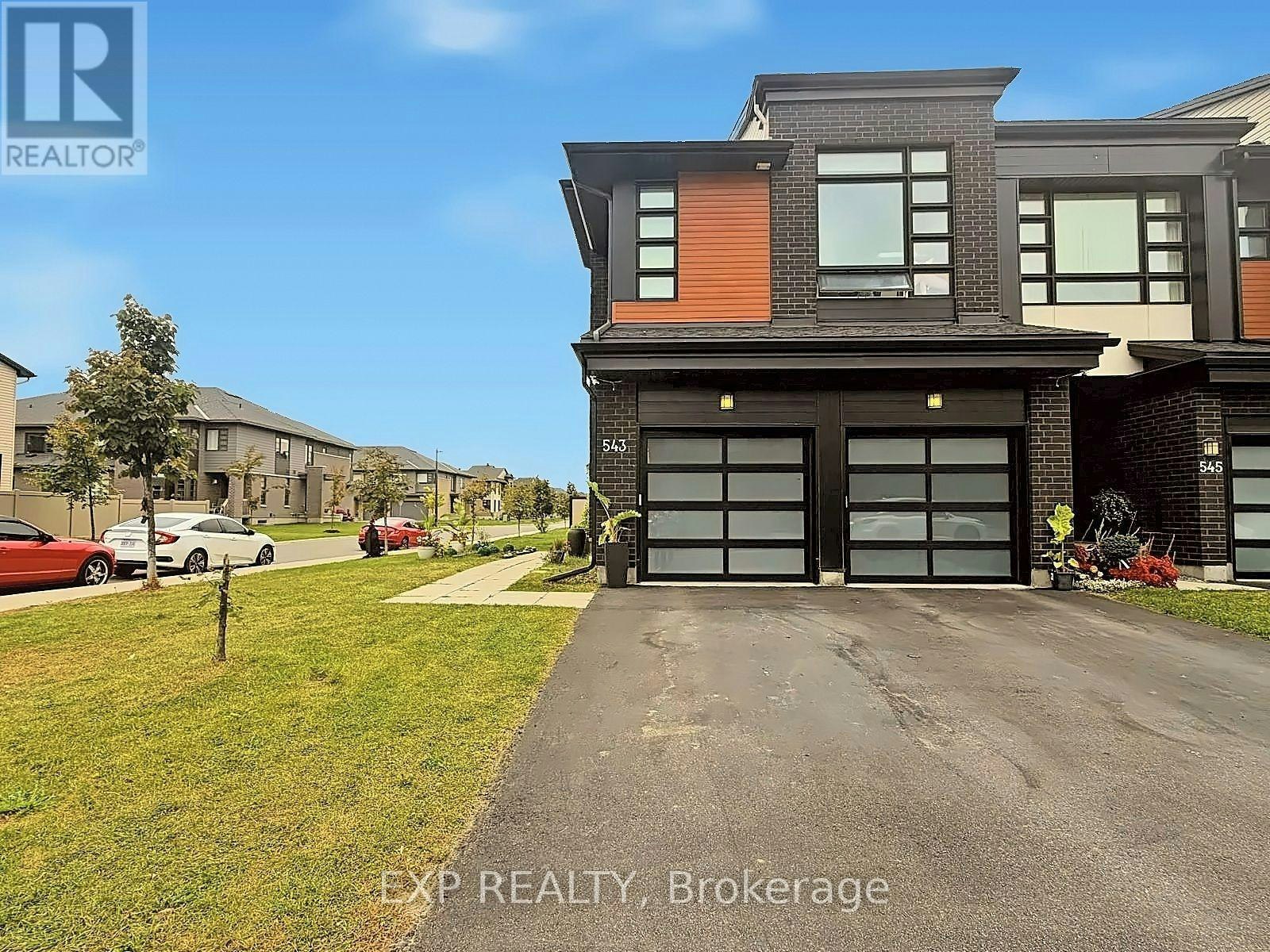 543 Rathburn Lane, Ottawa, ON, K1T 0T3