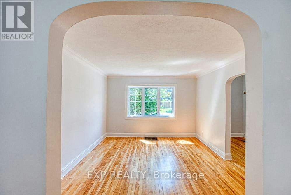413 Holland Avenue, Ottawa, ON, K1Y 0Z3 - 9