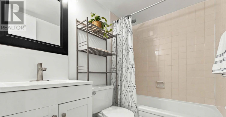 1007-2400 Virginia Drive, Ottawa, ON, K1H 8L3 - 17