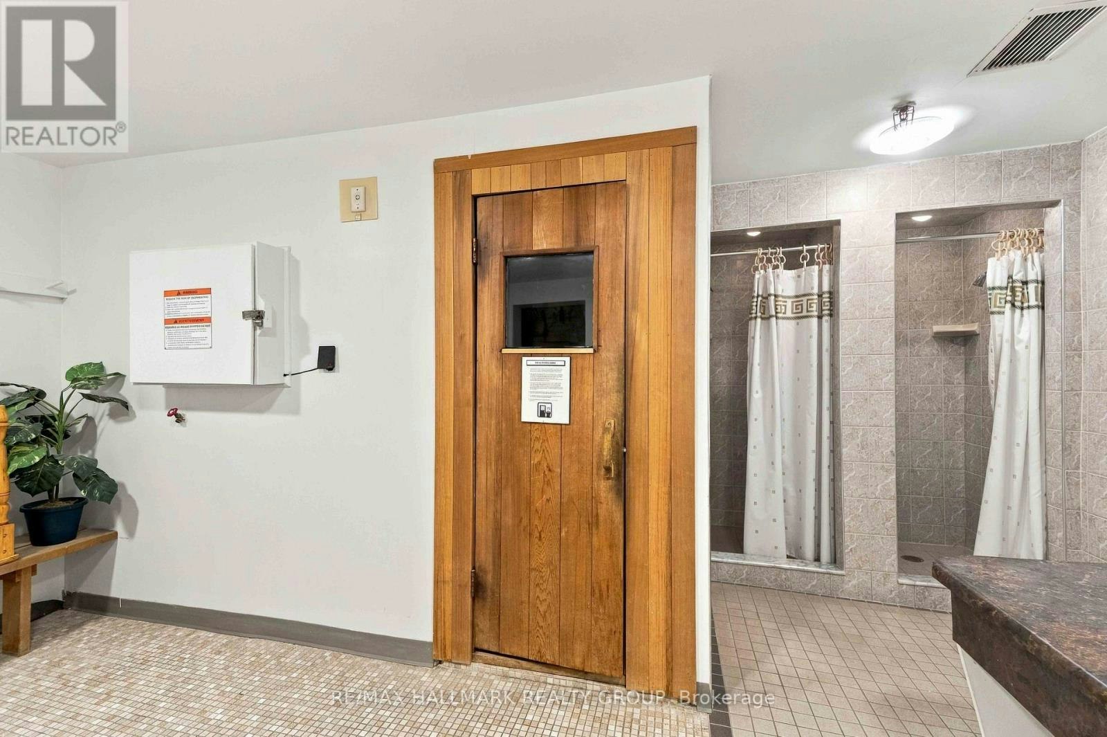 1007-2400 Virginia Drive, Ottawa, ON, K1H 8L3 - 33