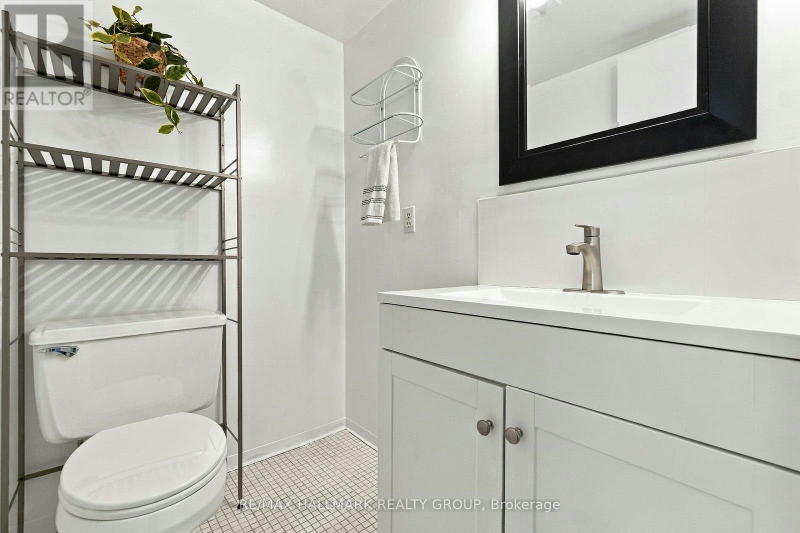 1007-2400 Virginia Drive, Ottawa, ON, K1H 8L3 - 23