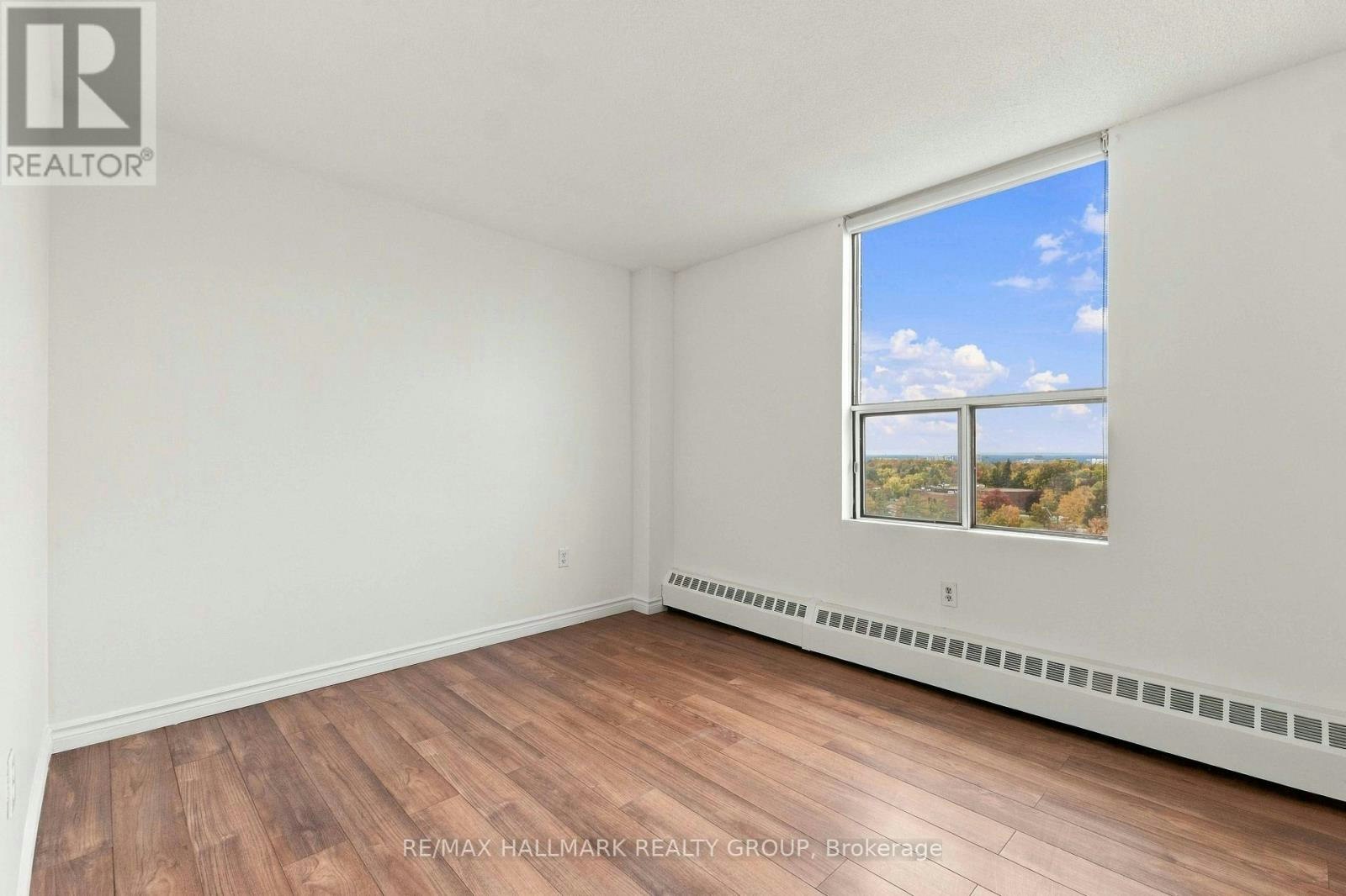 1007-2400 Virginia Drive, Ottawa, ON, K1H 8L3 - 24