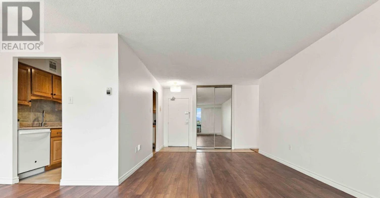 1007-2400 Virginia Drive, Ottawa, ON, K1H 8L3 - 11