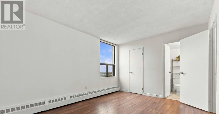 1007-2400 Virginia Drive, Ottawa, ON, K1H 8L3 - 21