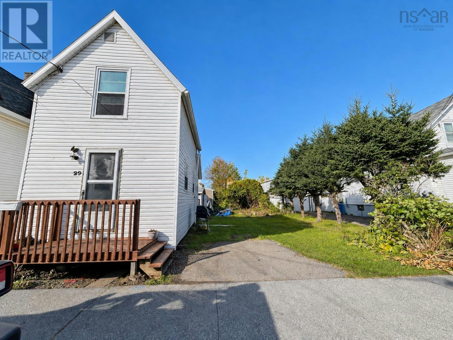 29 Essex Street, Sydney, NS, B1P 1C5