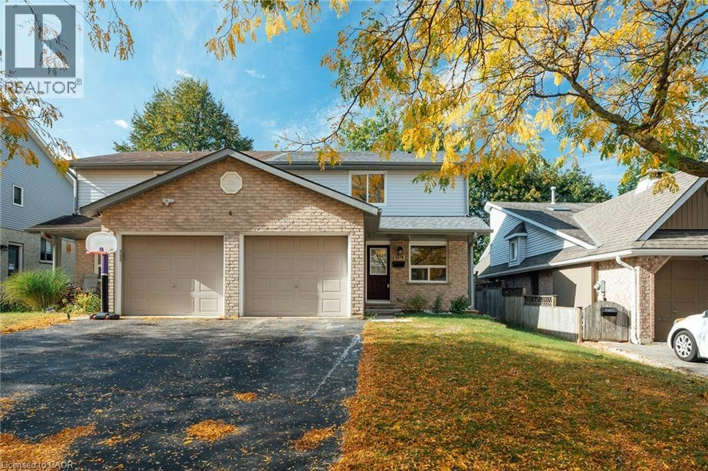 537B Barwick Crescent, Waterloo, ON, N2K 3P4