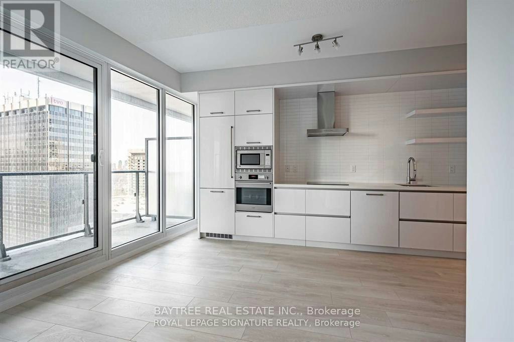 1506-2221 Yonge Street, Toronto, ON, M4S 2B4