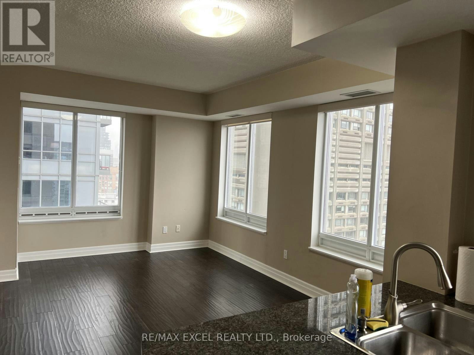 3006-35 Balmuto Street, Toronto, ON, M4Y 0A3 - 2