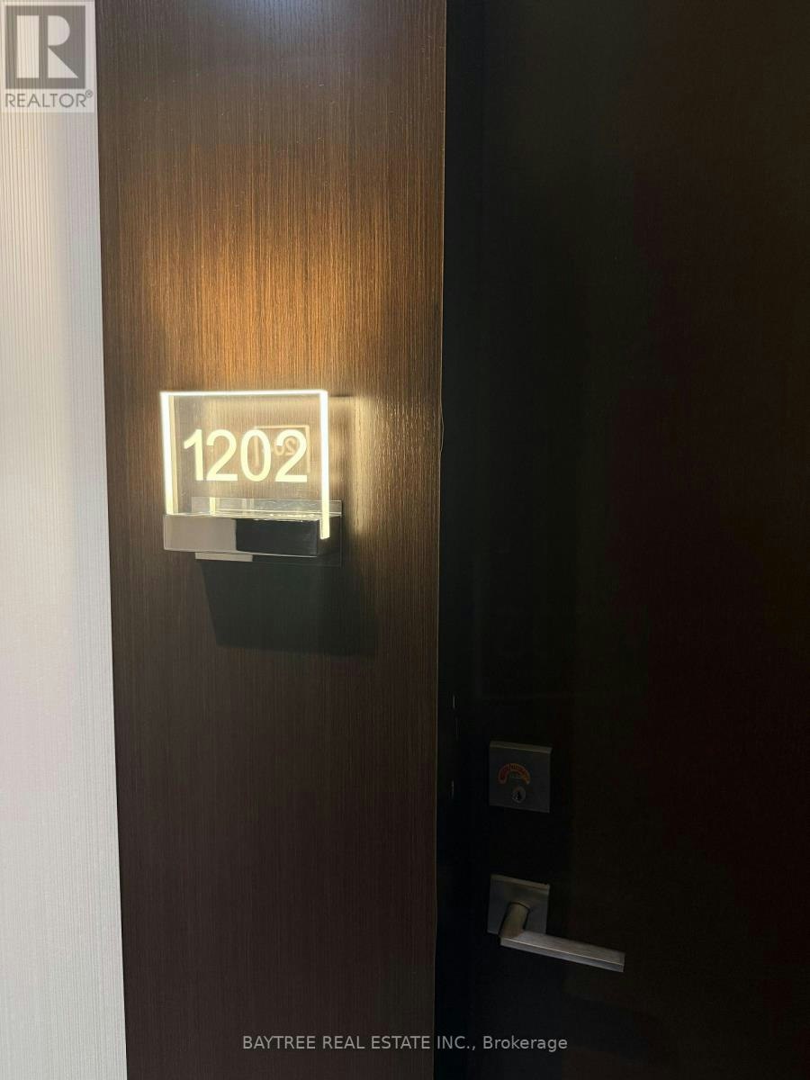 1202-2221 Yonge Street, Toronto, ON, M4S 0B8