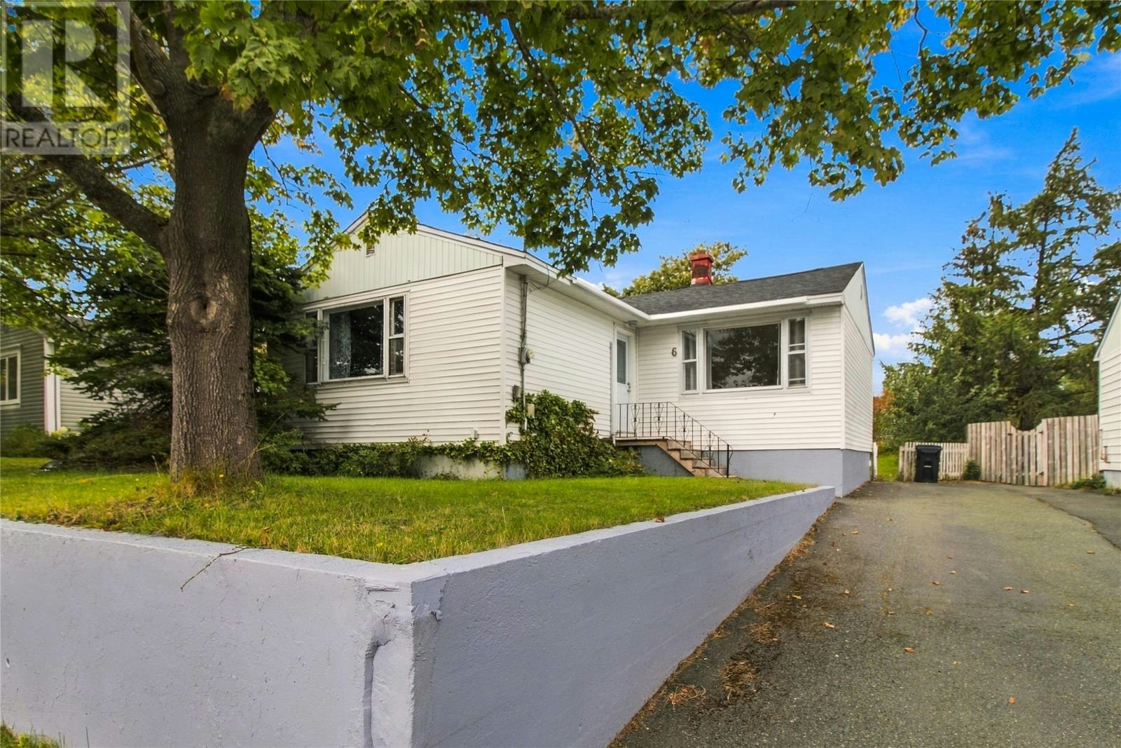 6 Cherry Hill Road, St Johns, NL, A1A 1X1