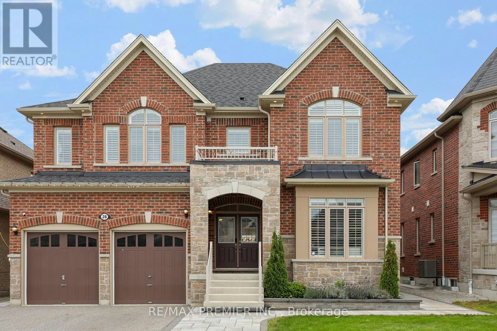 28 Samuel Crescent, Springwater, ON, L9X 0S3