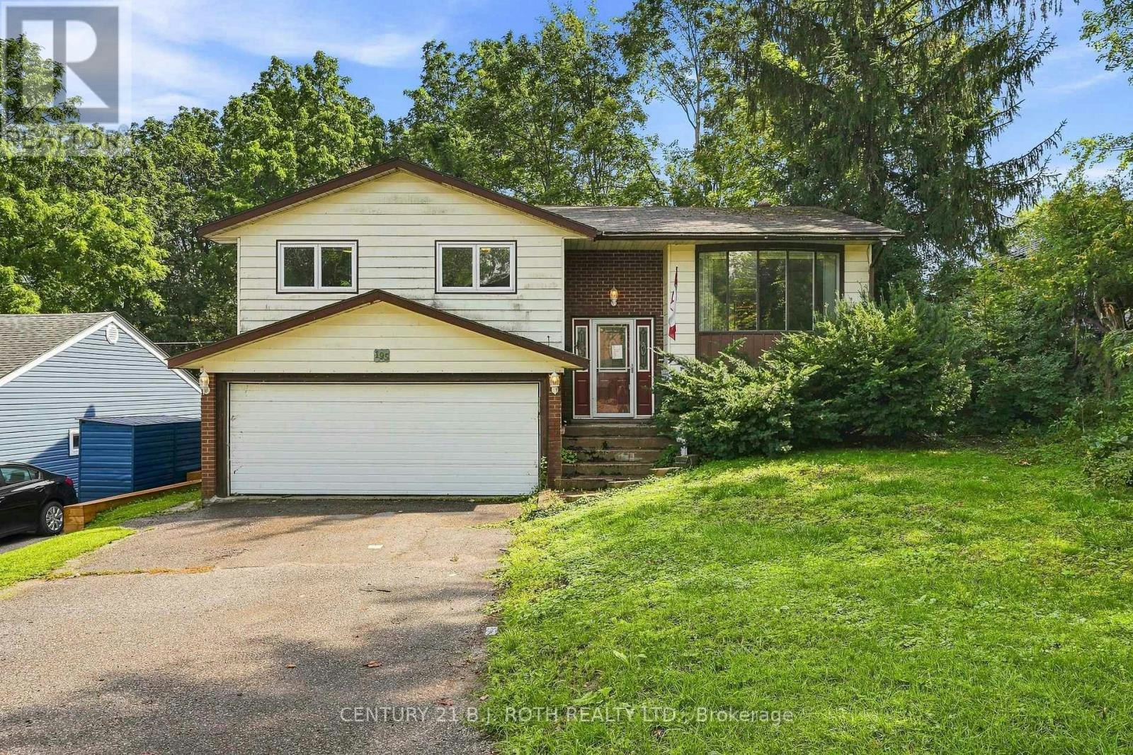 195 North Street E, Orillia, ON, L3V 2G2