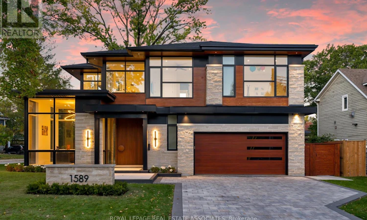 1589 Glenhill Crescent