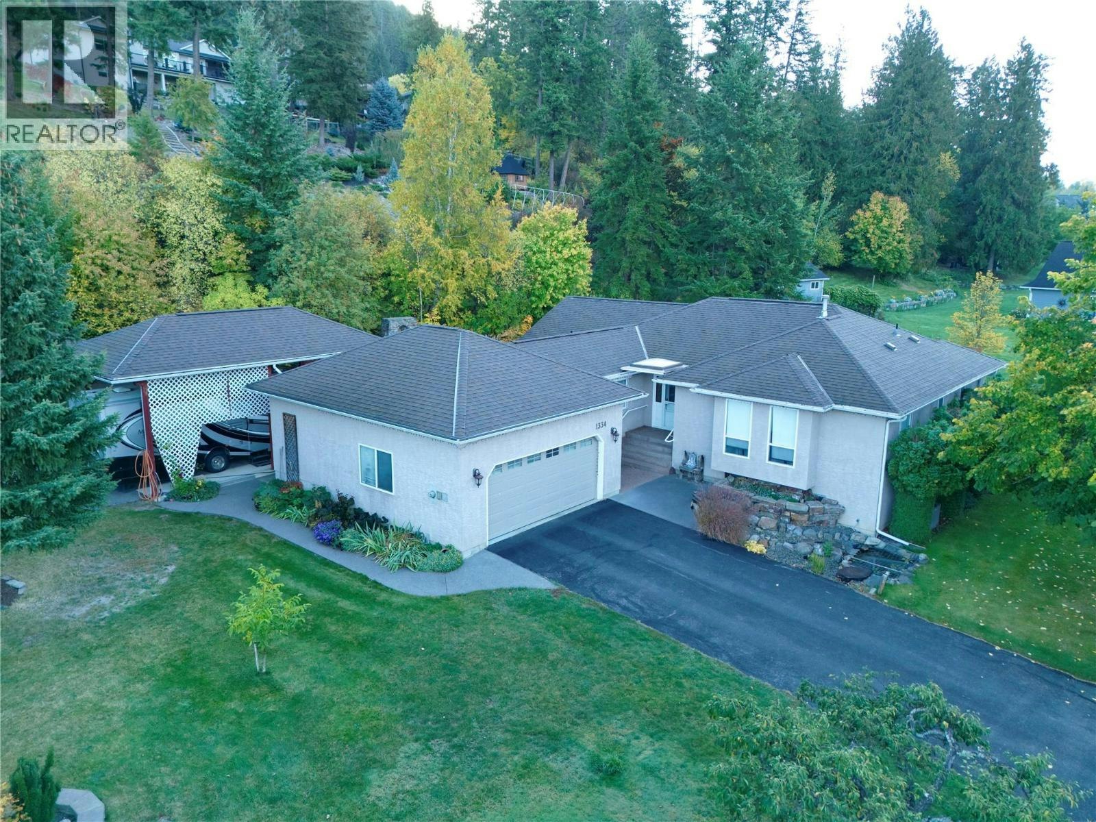 1334 N 8th Avenue, Creston, BC, V0B 1G6