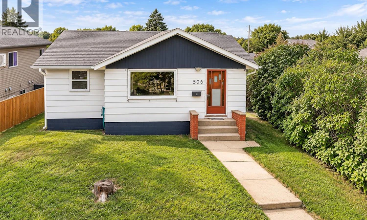 506 Lillooet Street W
