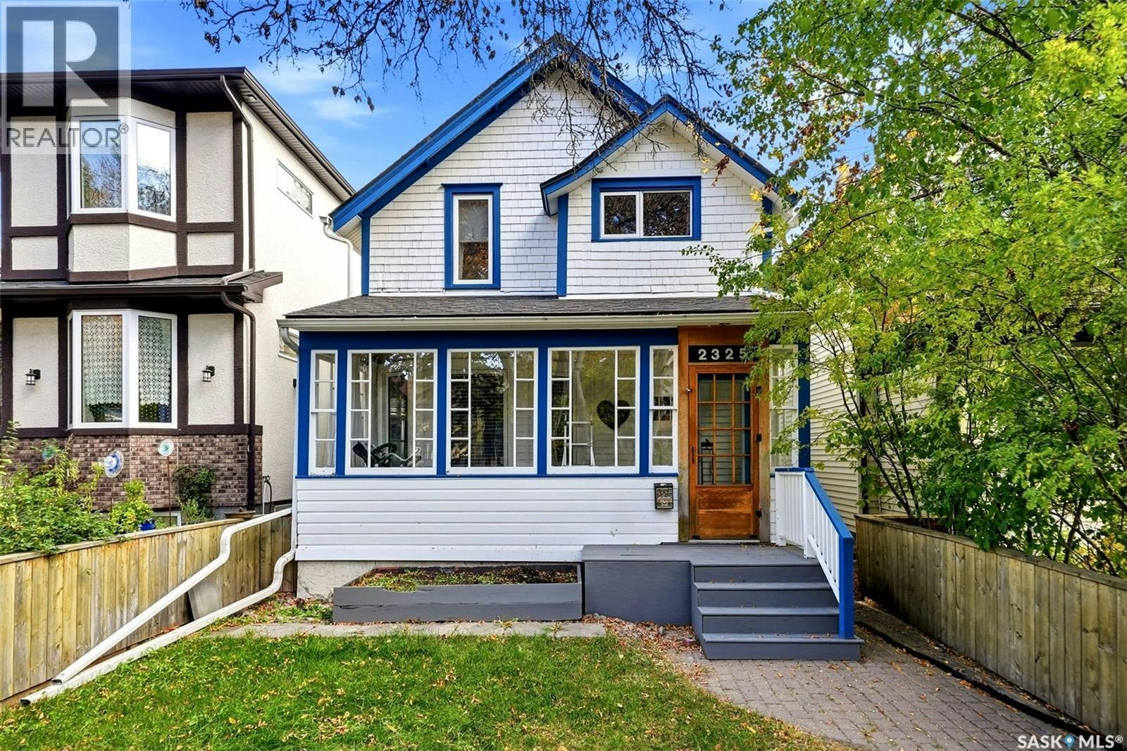 2325 Cameron Street, Regina, SK, S4T 2W2