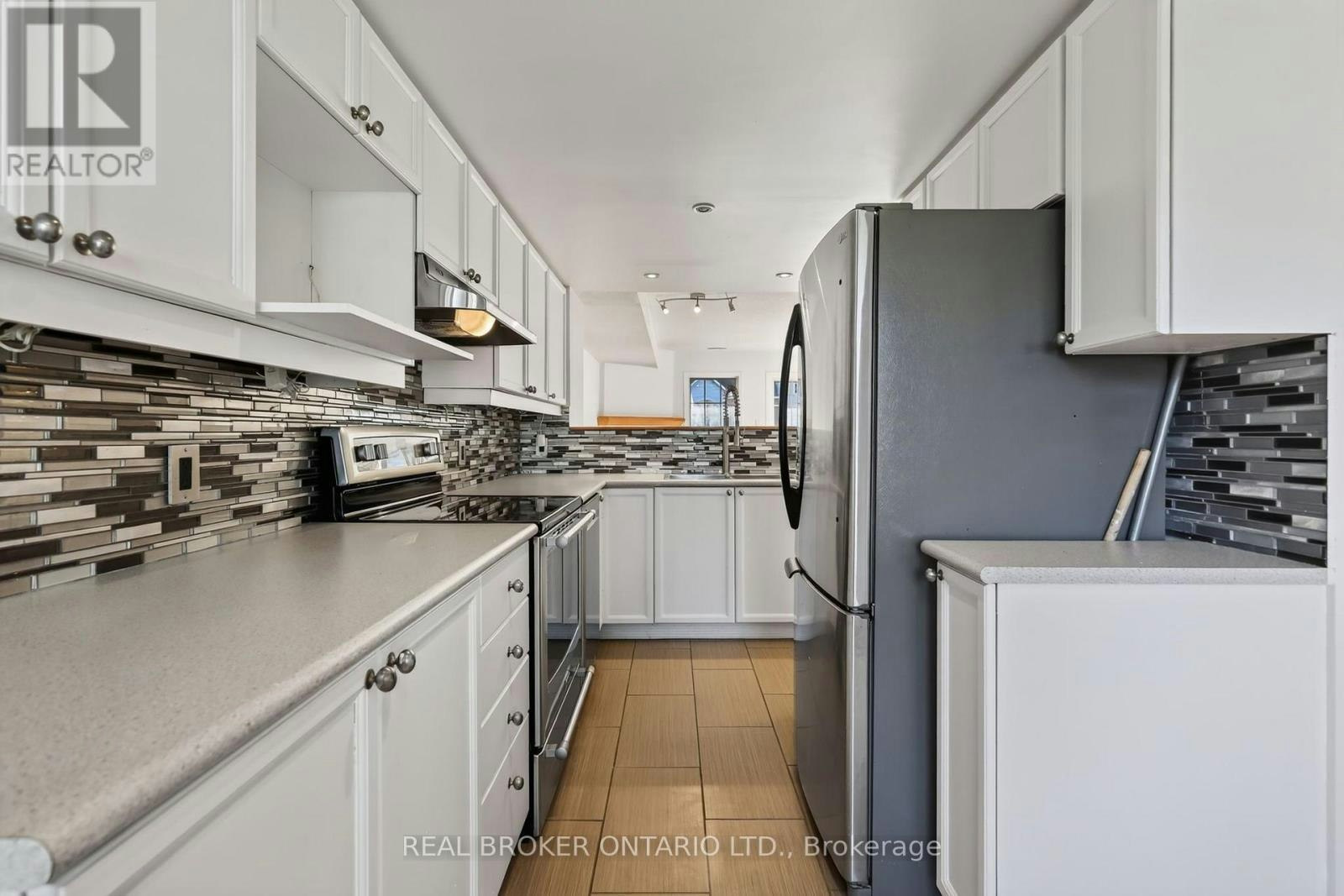 G-108 Centrepointe Drive, Ottawa, ON, K2G 6K3 - 21