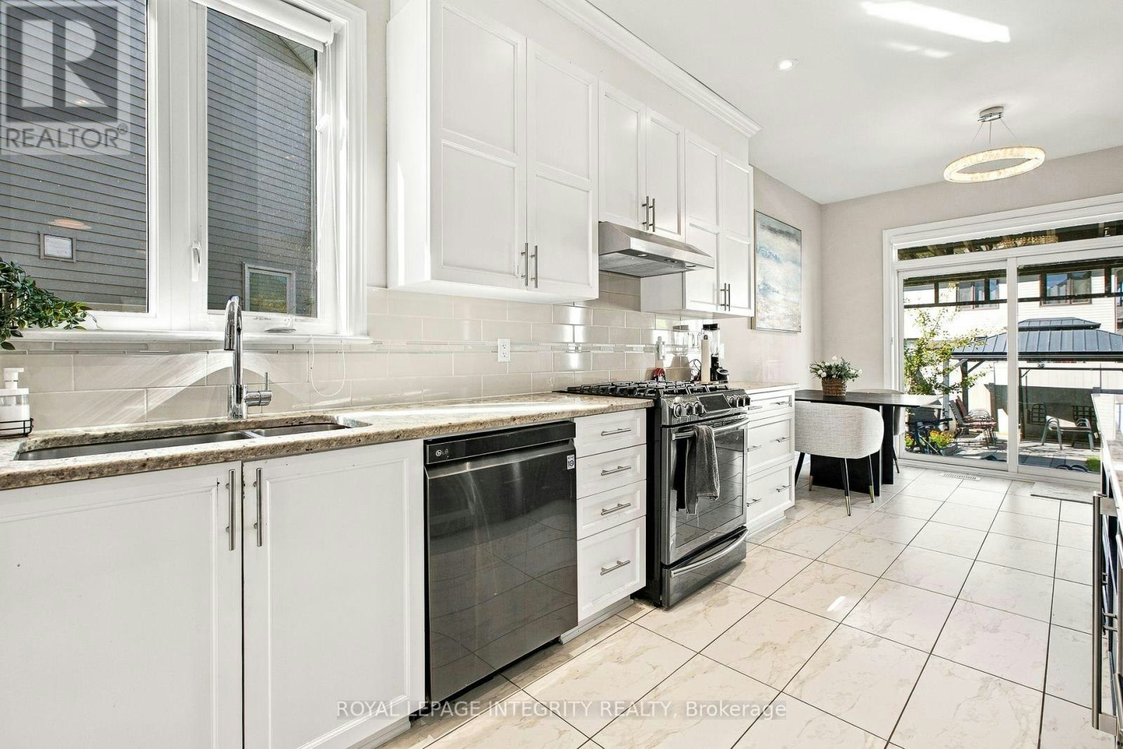 513 Amulet Grove, Ottawa, ON, K1X 0B1 - 13