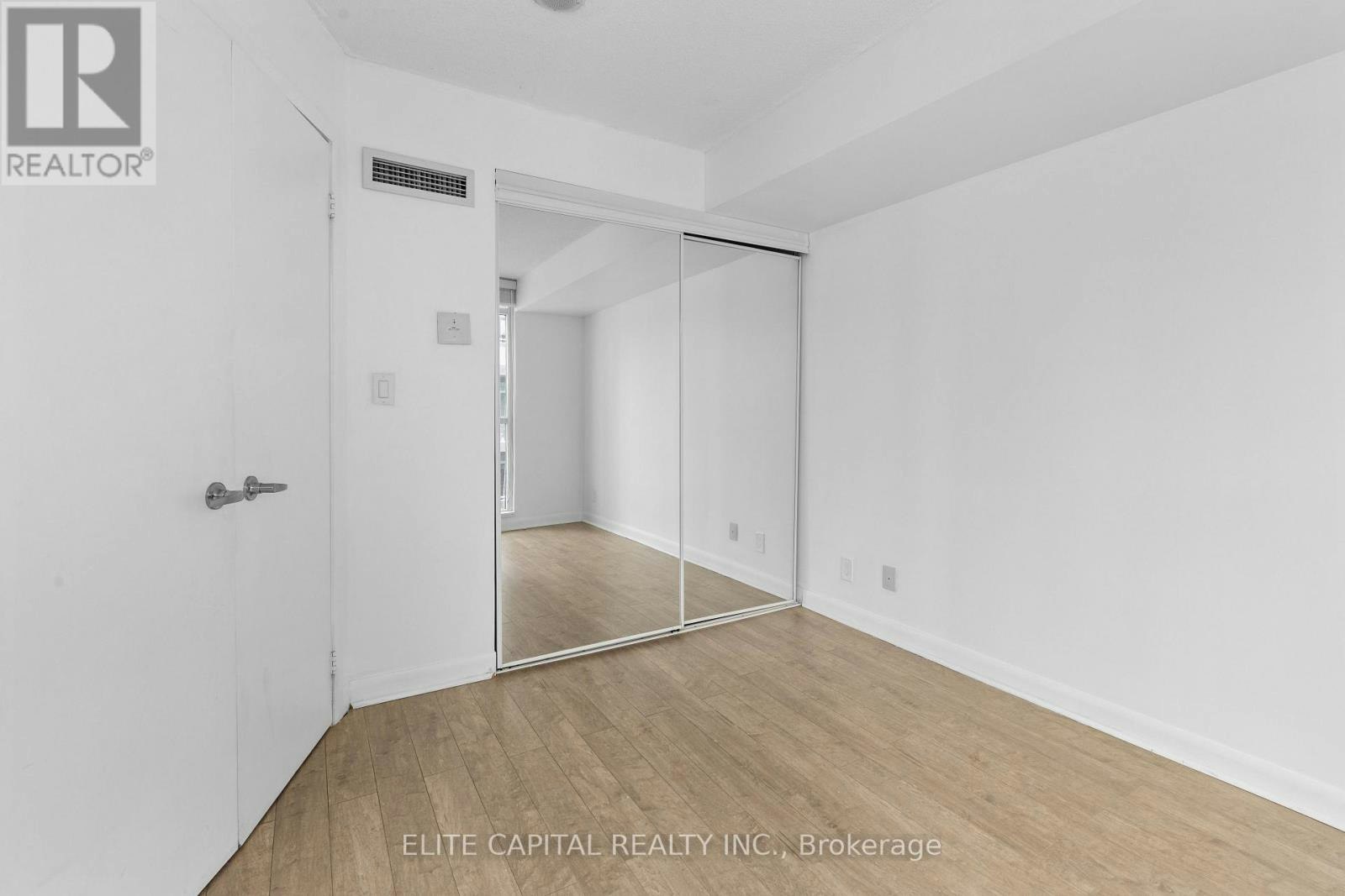 1311-600 Fleet Street, Toronto, ON, M5V 1B7 - 8