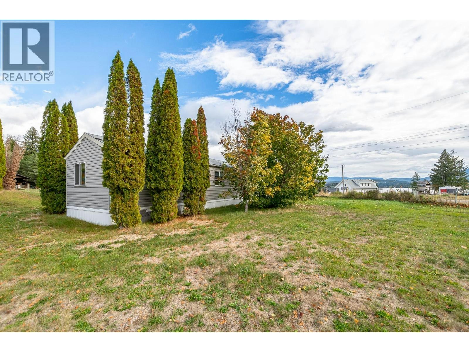 2841 Simpson Road, Lee Creek, BC, V0E 1M4 - 24