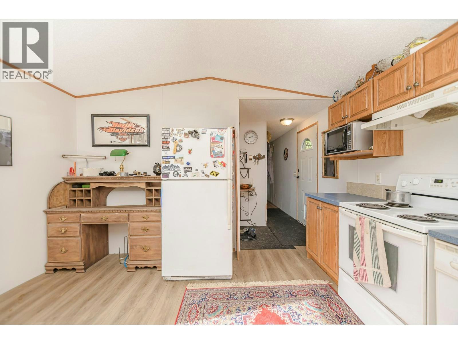 2841 Simpson Road, Lee Creek, BC, V0E 1M4 - 6