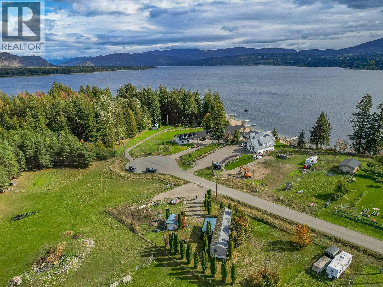 2841 Simpson Road, Lee Creek, BC, V0E 1M4 - 37