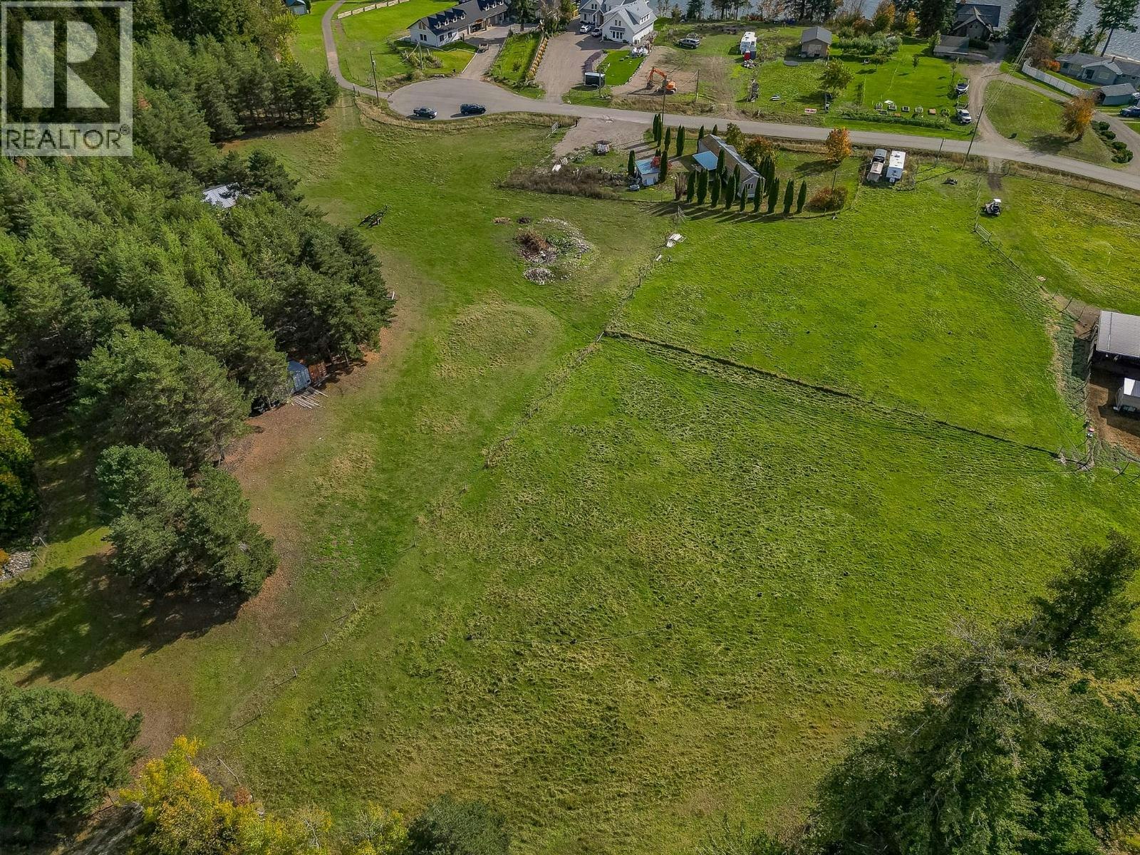 2841 Simpson Road, Lee Creek, BC, V0E 1M4 - 33