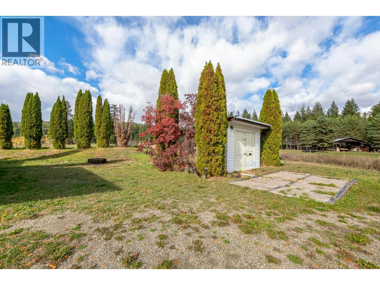 2841 Simpson Road, Lee Creek, BC, V0E 1M4 - 45
