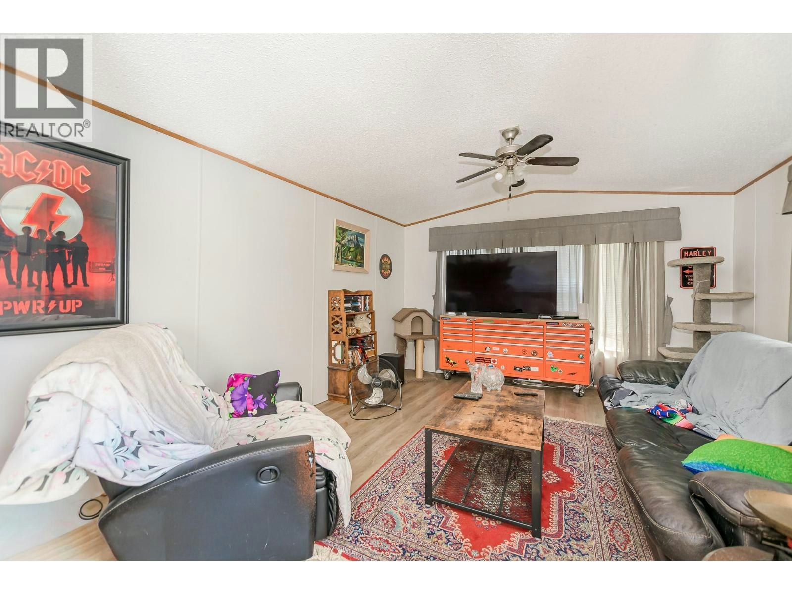 2841 Simpson Road, Lee Creek, BC, V0E 1M4 - 9