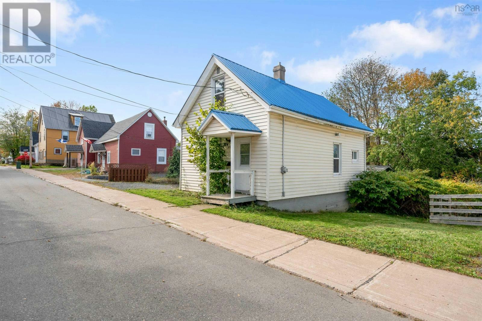 377 Macdonald Street, New Glasgow, NS, B2H 2V6