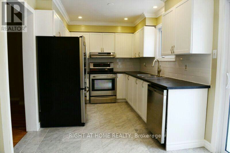 44 Burlington Crescent, Ottawa, ON, K1T 3K7 - 5