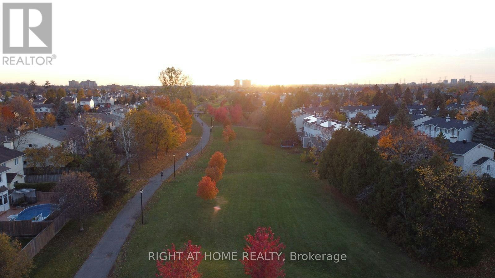 44 Burlington Crescent, Ottawa, ON, K1T 3K7 - 15