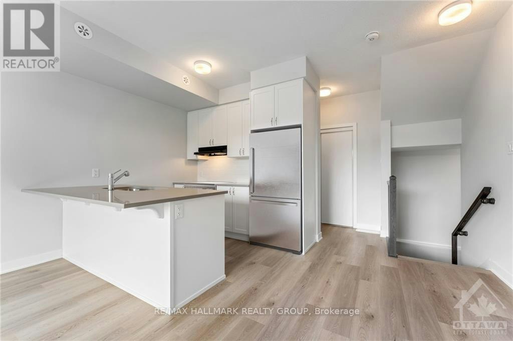 808 Mishi Private, Ottawa, ON, K1K 5C5 - 5